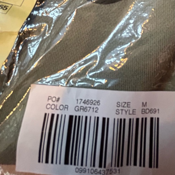 J. Crew NIP Roomy Sweatshirt with PEACE written across the front. Size: Medium - Picture 5 of 6